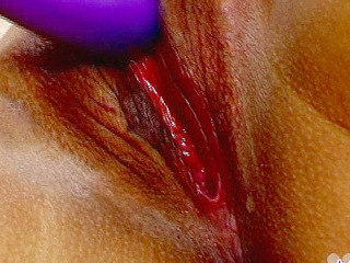 Japanese babe gets her cherry popped with a thick toy for some hot XXX action